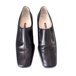 ECCO Women's Loafers Dress Shoes Black Leather Pumps US Size 7.